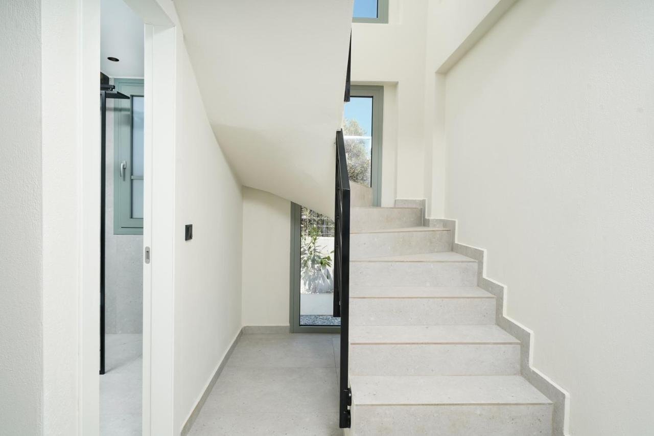 Azzure Luxury Suites Potos Exterior photo