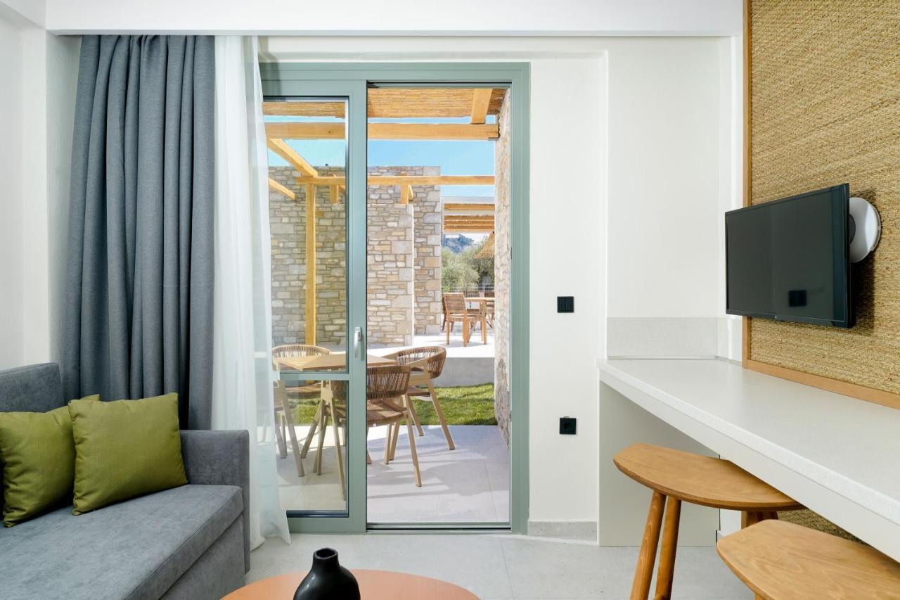 Azzure Luxury Suites Potos Exterior photo