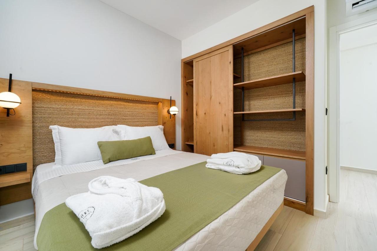 Azzure Luxury Suites Potos Exterior photo