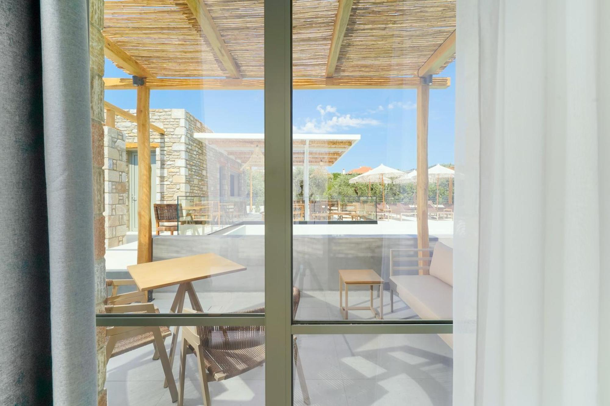Azzure Luxury Suites Potos Exterior photo