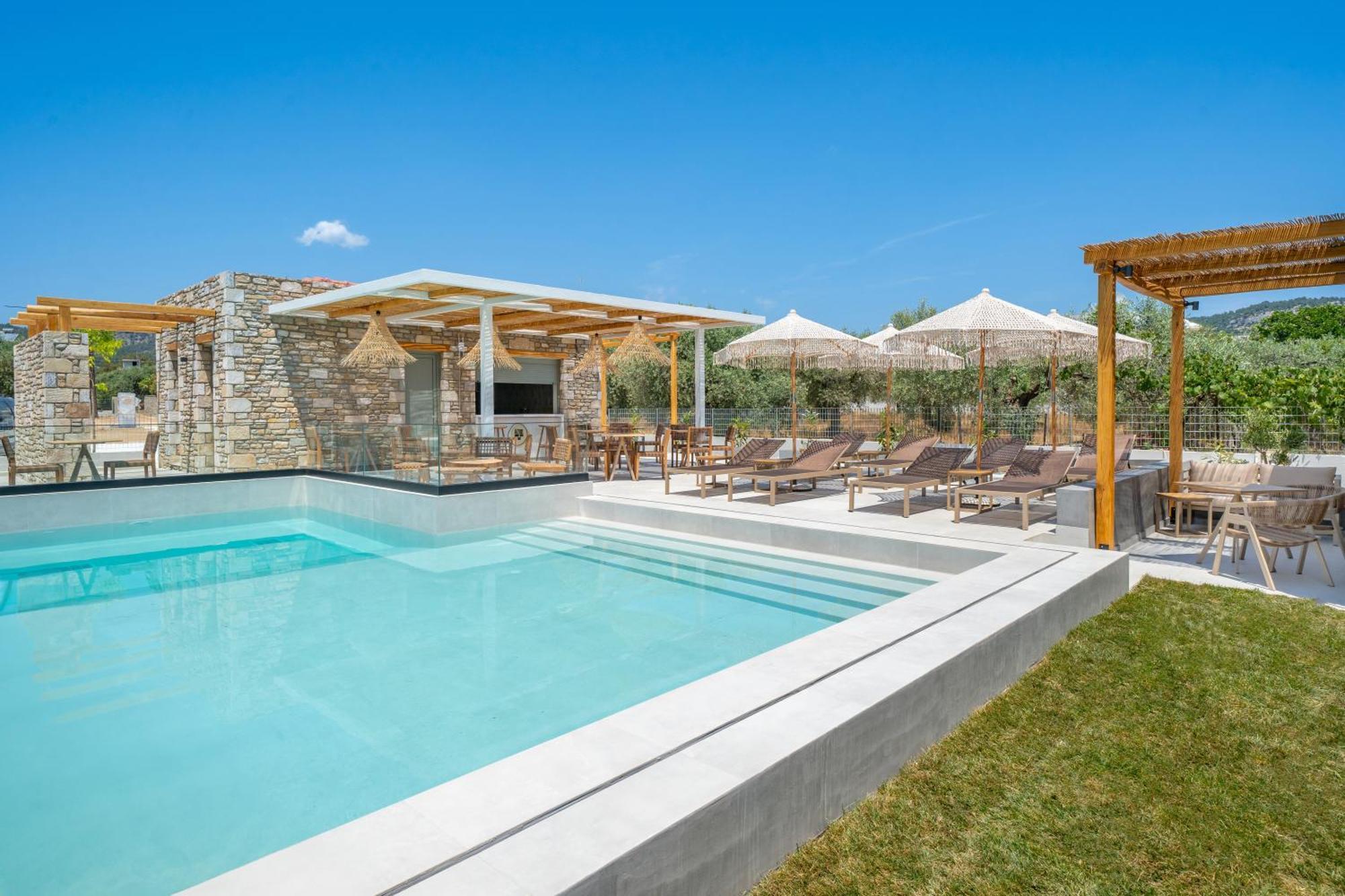Azzure Luxury Suites Potos Exterior photo
